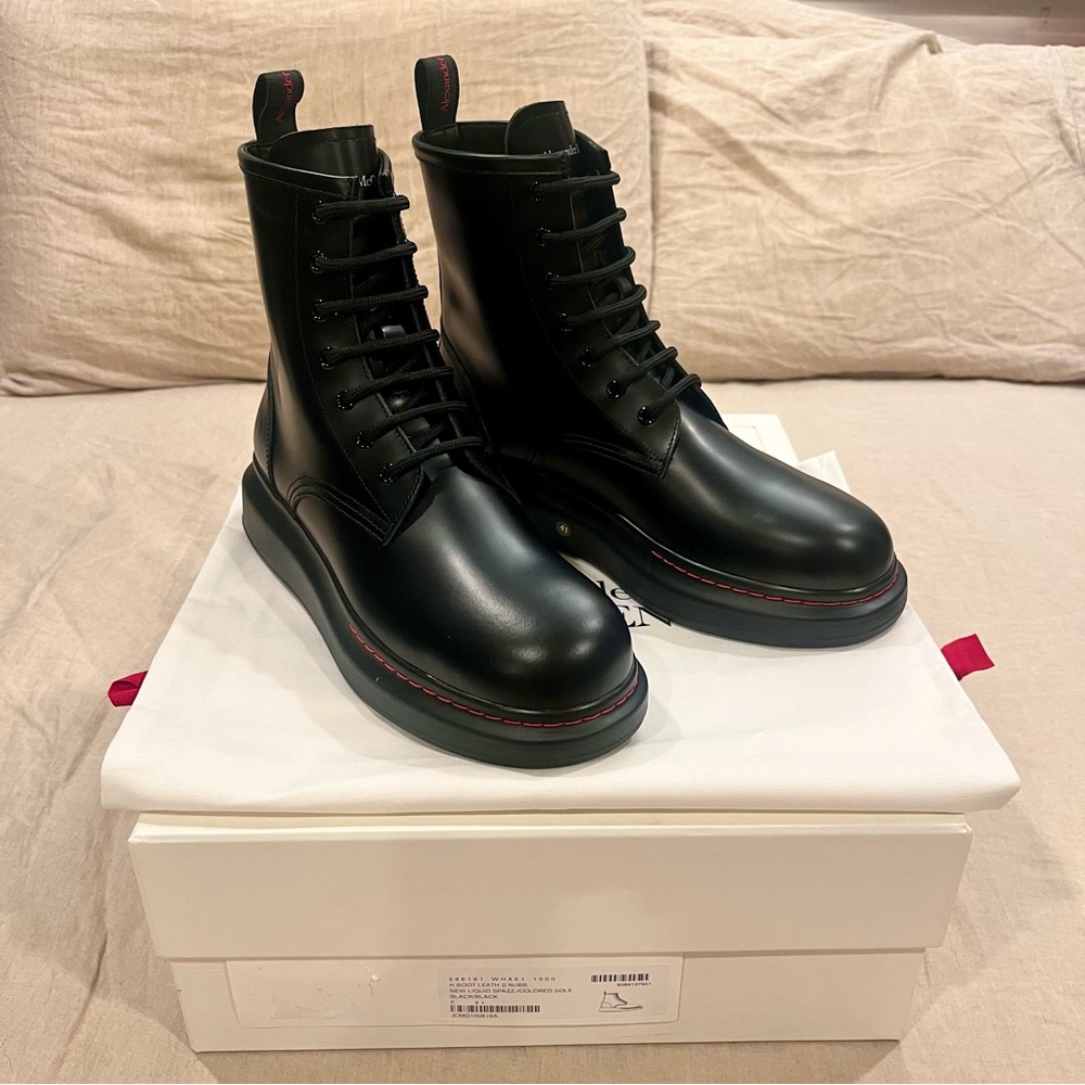 $1050 Alexander Mcqueen Combat Ankle Boot, Black, Size 41